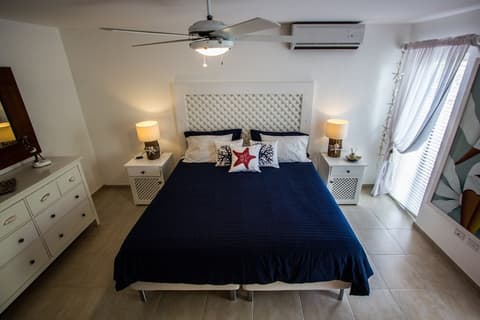 Los Flamencos Aparthotel