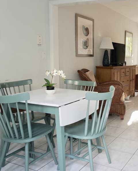 4145 By The Sea Inn & Suites