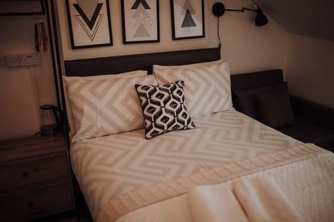 16 Pilrig Guest House, Room