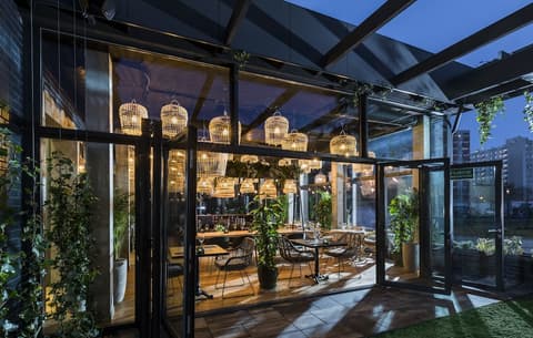 Hotel Sadova, Restaurant