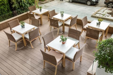 Fusion Suites Saigon, Porch