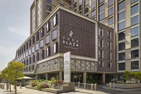Park Plaza London Waterloo, Exterior
