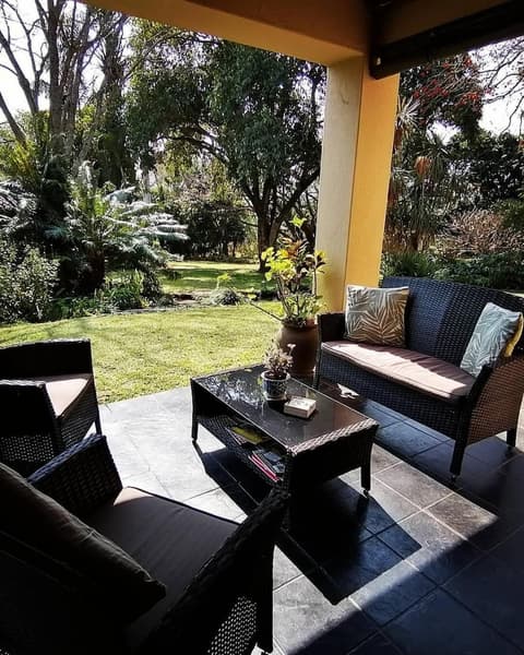 Idle & Wild, Terrace/patio