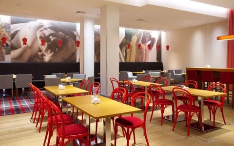 Hampton by Hilton Saint Petersburg ExpoForum