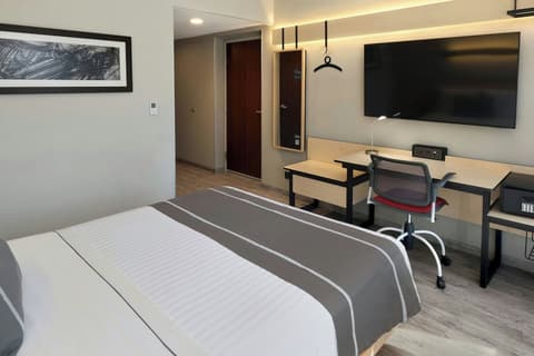 City Express Plus by Marriott Monterrey Galerias