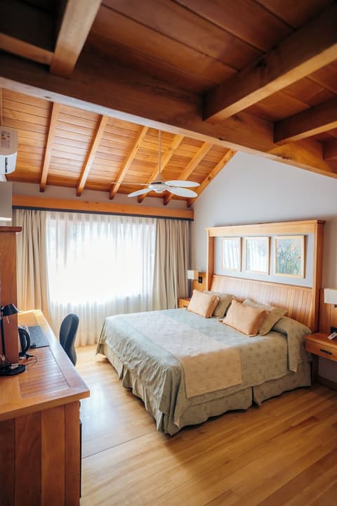 Le Village Hotel y Cabañas