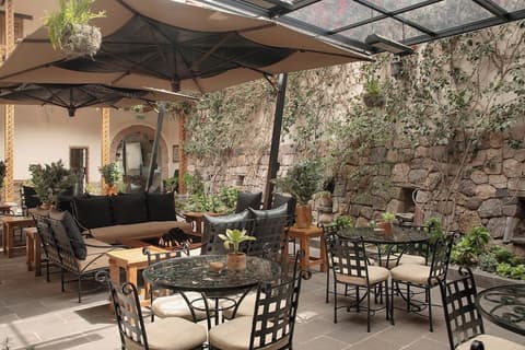 Antigua Casona San Blas, Exterior