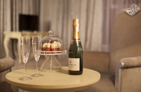 Bristol Central Park Hotel