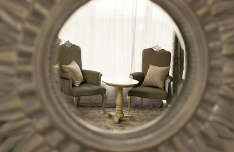 Bristol Central Park Hotel