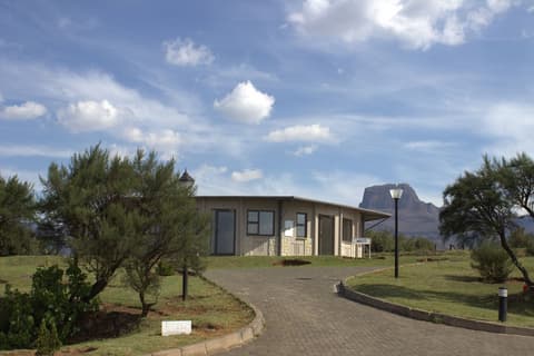 Witsieshoek Mountain Lodge, Exterior