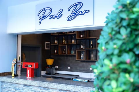 Avena Resort & Spa Hotel - All Inclusive, Bar (on property)