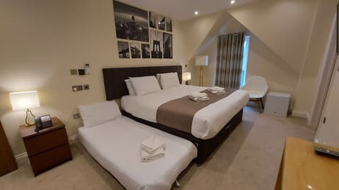 London Star Hotel, Room