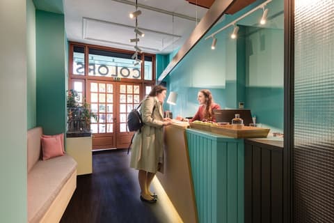 Colors Urban Hotel Thessaloniki, Interior entrance