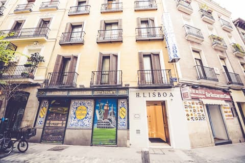 Hostal Lisboa, Front of property