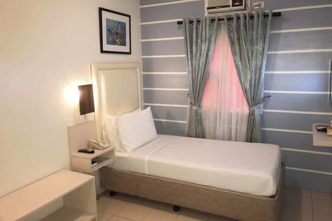 Uncle Toms Cabin Hotel