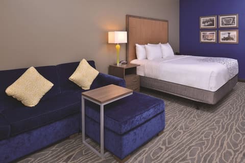 La Quinta Inn & Suites by Wyndham Page at Lake Powell, Room