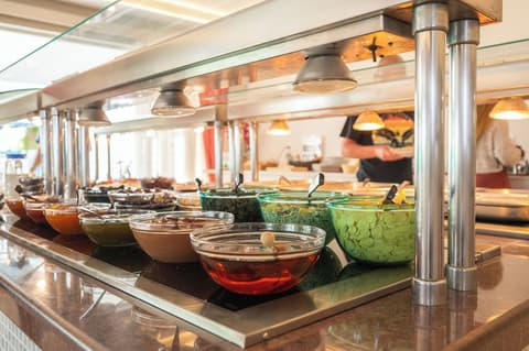 Costa Angela, Breakfast area