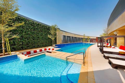 AlRayyan Hotel Doha, Curio Collection by Hilton