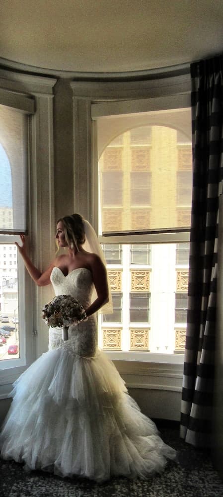 voco Hotel Napoleon Memphis by IHG, Reception