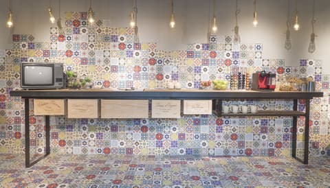 Attitude On Granville, Lobby