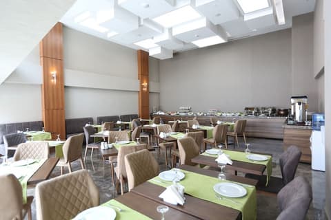 Elips Royal Hotel & Spa, Restaurant