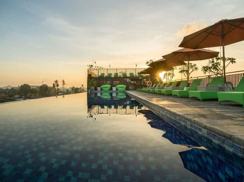 Palette Legian Beach, Pool