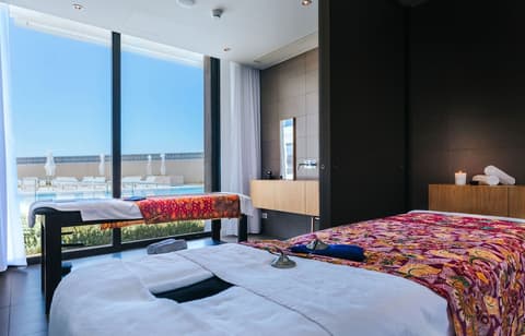 Vila Baleira Village, Massage