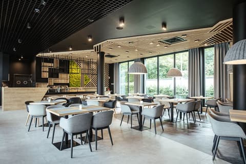 Air Hotel