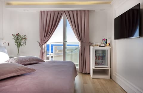 Nun Hotel Lara