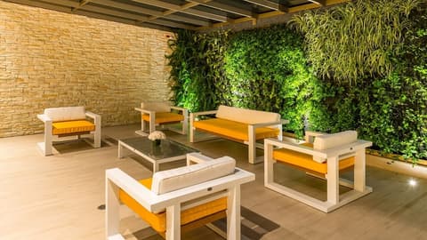 Hotel El Dorado Bogota, Property grounds