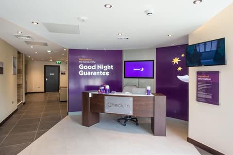 Premier Inn Farnborough Town Centre