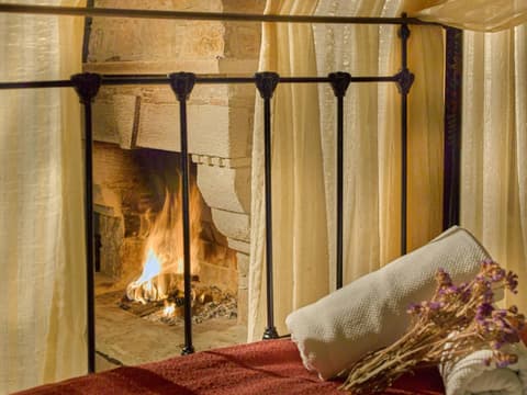 Oinoessa Traditional Boutique Houses