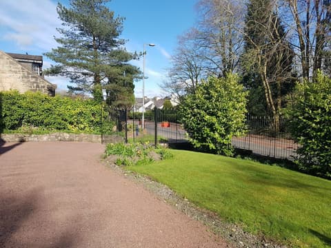 Bonkle House, Property grounds