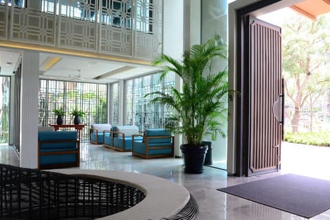 AtEase Phuket Patong, Lobby sitting area