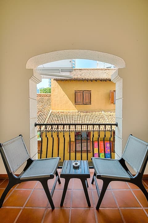 Fairway Colombo - Sri Lanka's First Hotel With Robot Technology, Balcony