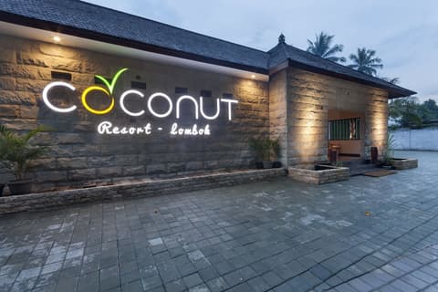 Coconut Boutique Resort, Interior entrance
