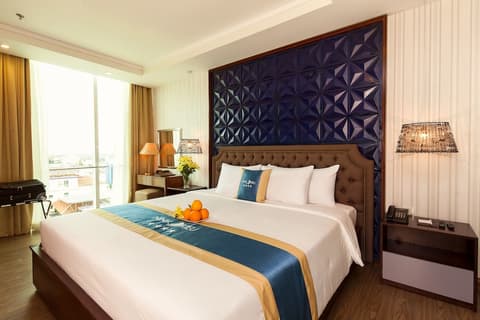 Ninh Kieu Riverside Hotel