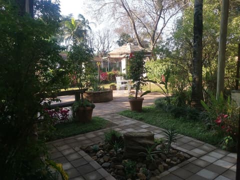 Autumn Breeze Manor, Room