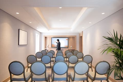 Naumi Hotel Dubai, Meeting facility