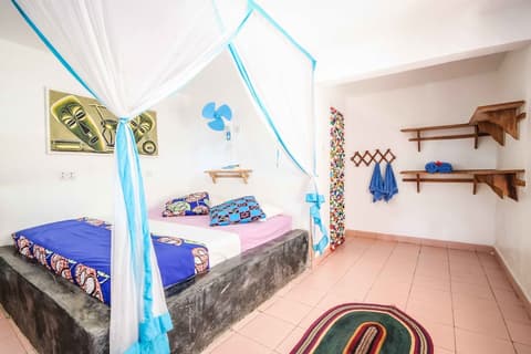 Blue Reef Sport and Fishing Lodge & Bungalows