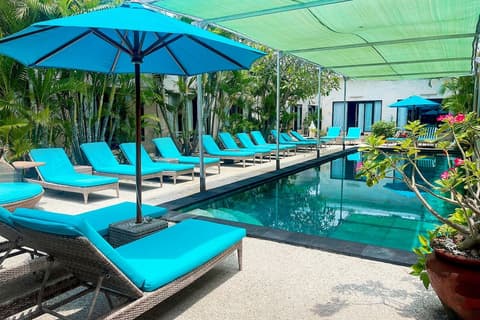 Kura Kura Beach Resort, Pool