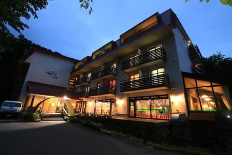 Le Vert Zao, Exterior