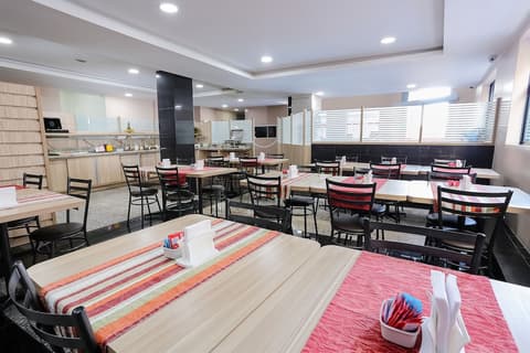 Hotel Express Centro Histórico, Food and drink