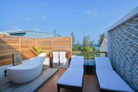 Coconut Tree Hulhuvilla Beach