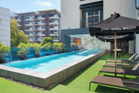 Cross Vibe Sukhumvit Hotel, Outdoor pool