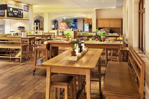 Amedia Plaza Dresden, Trademark Collection by Wyndham