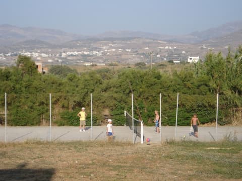 Agios Prokopios Hotel, Tennis court