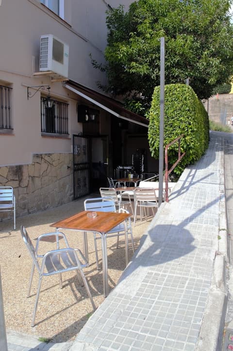 Hotel  Restaurant Guilleumes, Terrace/patio