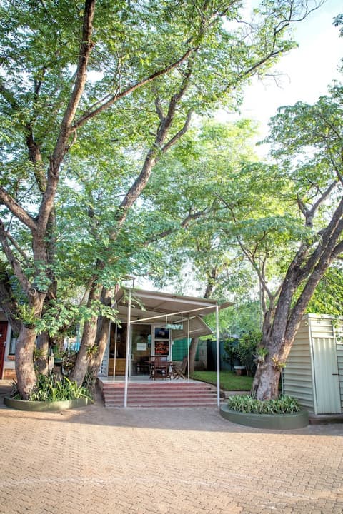 Livingstone Lodge