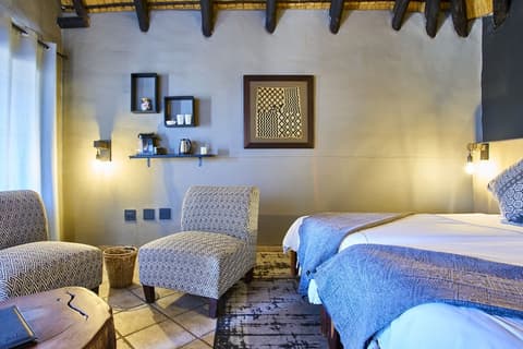 Ai Aiba - The Rockpainting Lodge, Room